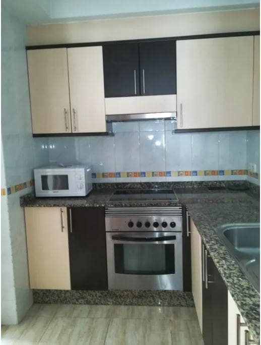 3 bedroom Flat for sale in Puerto del Rosario - € 190,000 (Ref: 9882320)