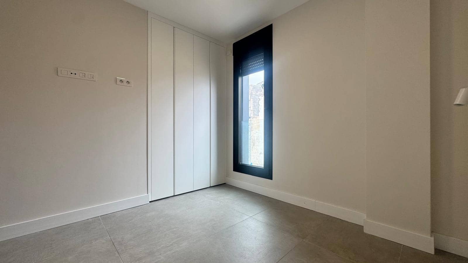 2 soveværelse Lejlighed til leje i Las Palmas de Gran Canaria - € 1.300 (Ref: 9882322)