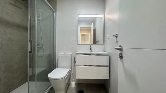 2 soveværelse Lejlighed til leje i Isleta, Las Palmas de Gran Canaria - € 1.300 (Ref: 9882322)