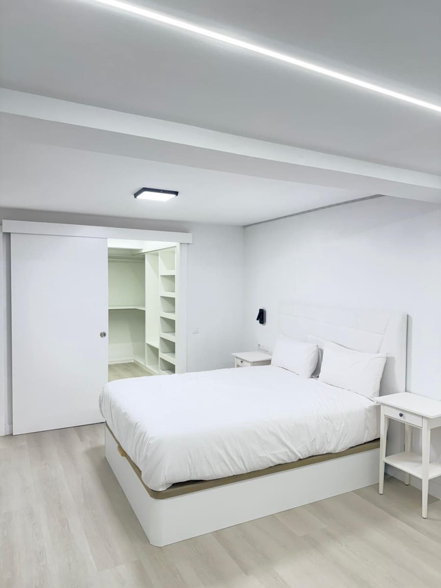 2 sypialnia Mieszkanie do wynajęcia w Las Palmas de Gran Canaria - 1 500 € (Ref: 9882325)