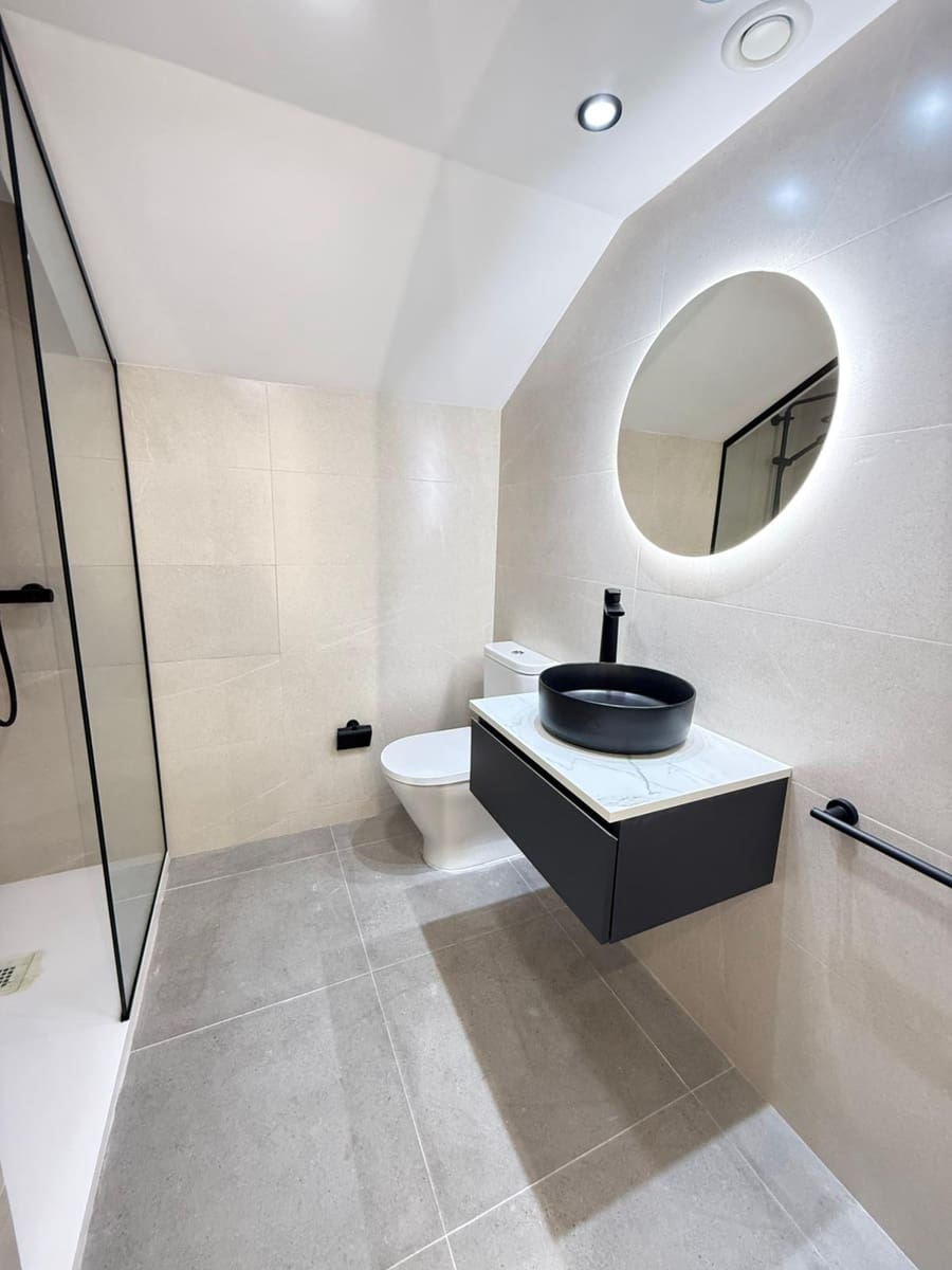 2 sypialnia Mieszkanie do wynajęcia w Las Palmas de Gran Canaria - 1 500 € (Ref: 9882325)