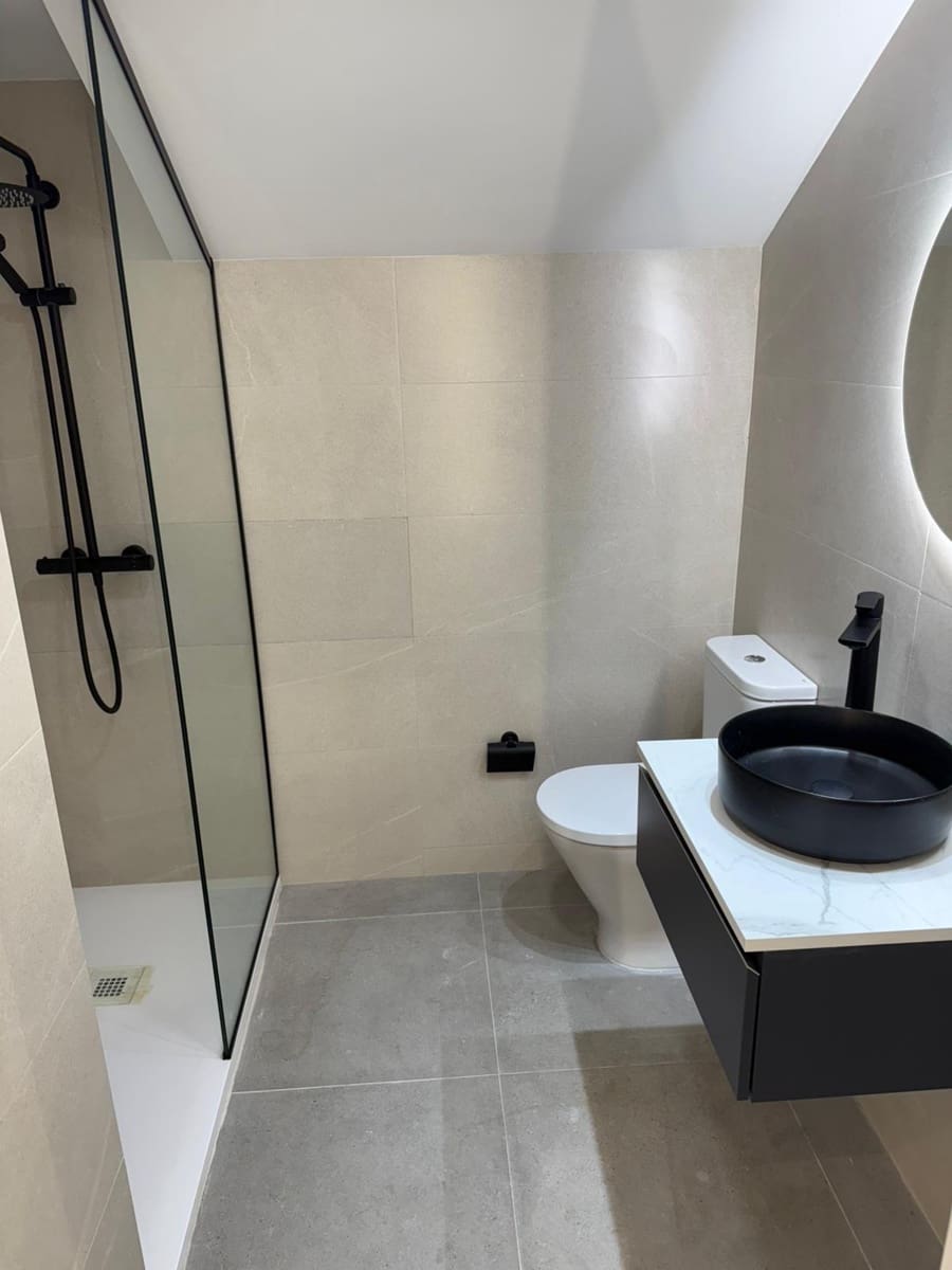 2 sypialnia Mieszkanie do wynajęcia w Las Palmas de Gran Canaria - 1 500 € (Ref: 9882325)