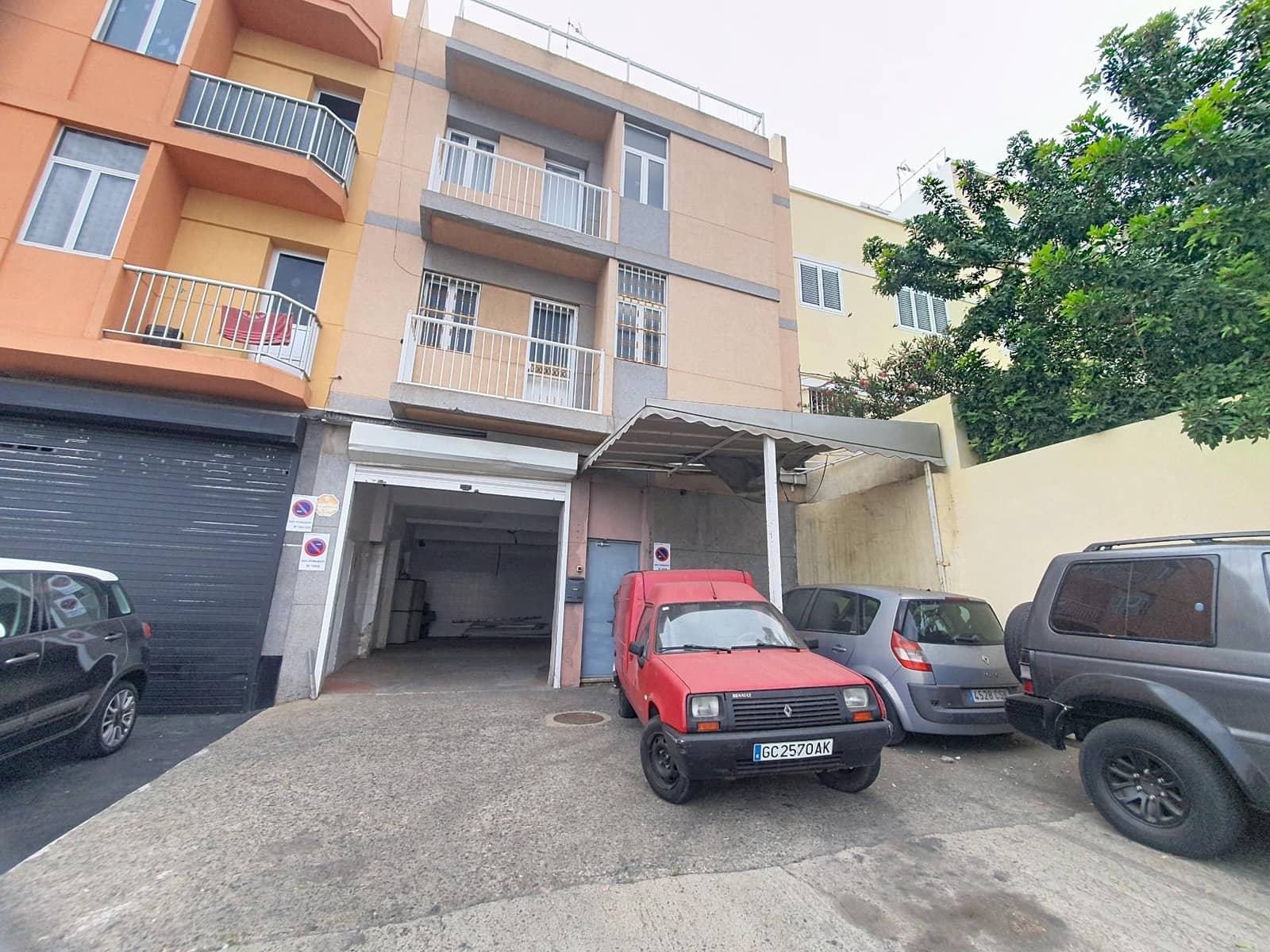 5 sypialnia Dom na sprzedaż w Las Palmas de Gran Canaria z garażem - 490 000 € (Ref: 9892494)