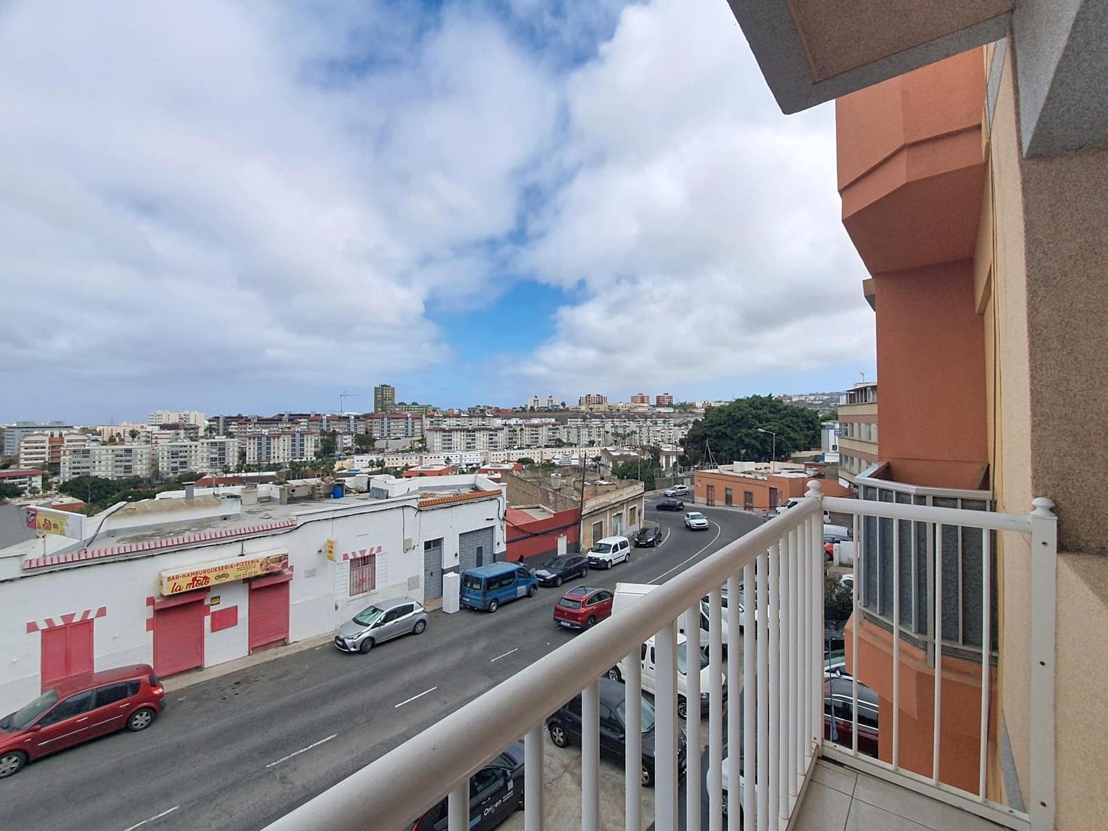 5 sypialnia Dom na sprzedaż w Las Palmas de Gran Canaria z garażem - 490 000 € (Ref: 9892494)