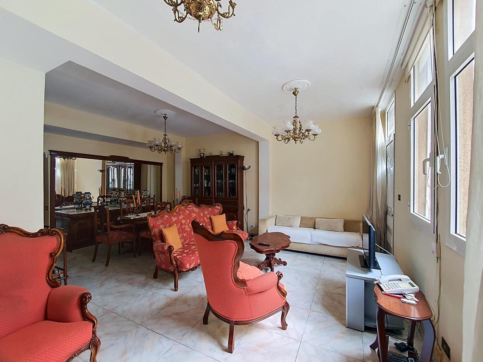 5 slaapkamer Huis te koop in Las Palmas de Gran Canaria met garage - € 490.000 (Ref: 9892494)