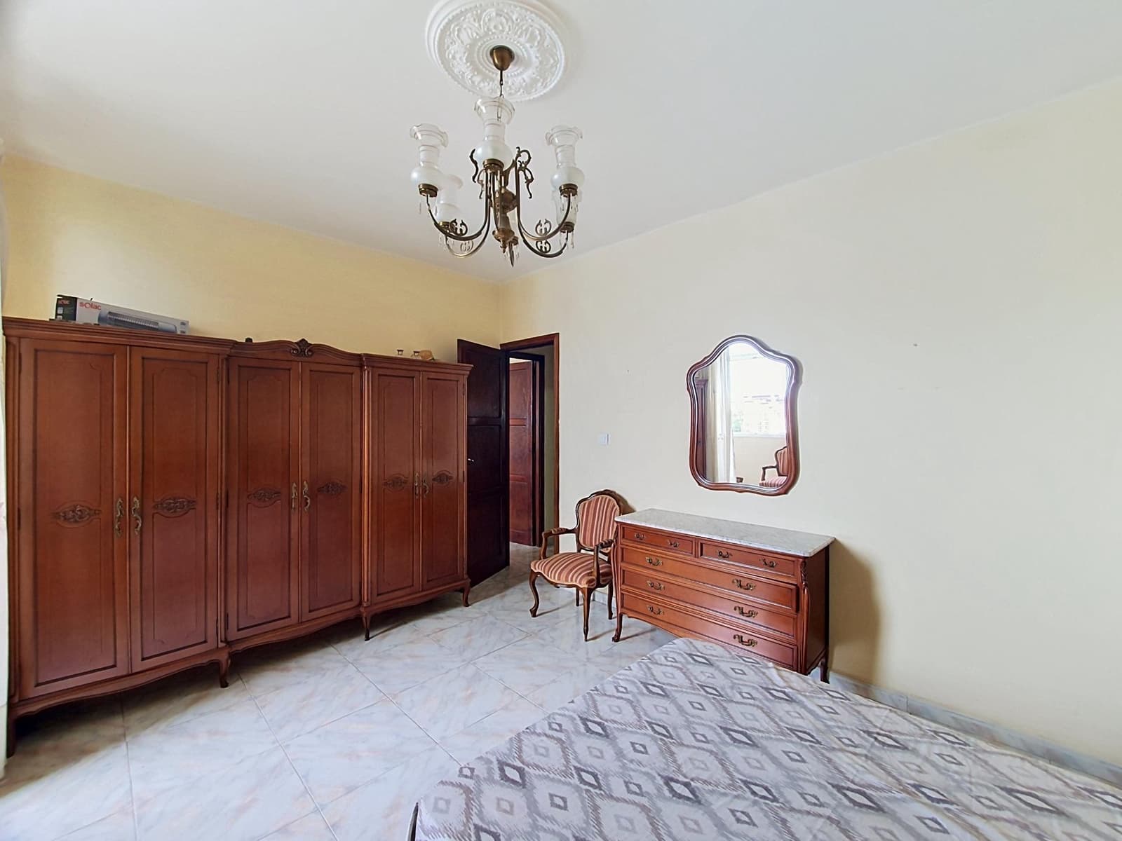 5 slaapkamer Huis te koop in Las Palmas de Gran Canaria met garage - € 490.000 (Ref: 9892494)