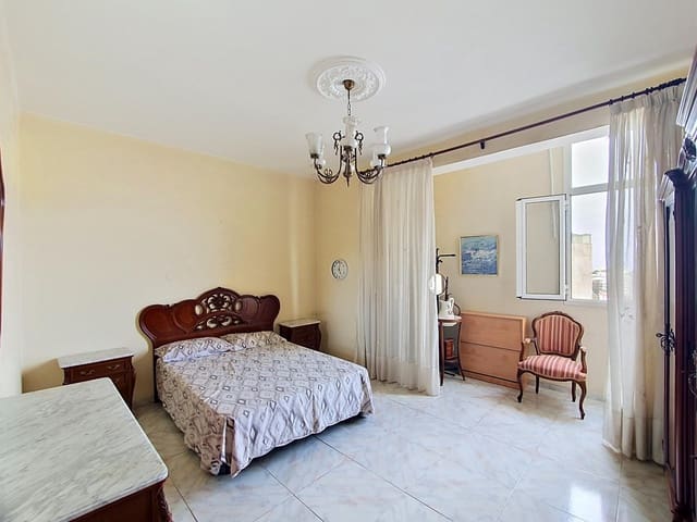 5 Zimmer Haus zu verkaufen in Los Tarahales - La Paterna, Las Palmas de Gran Canaria mit Garage - 490.000 € (Ref: 9892494)