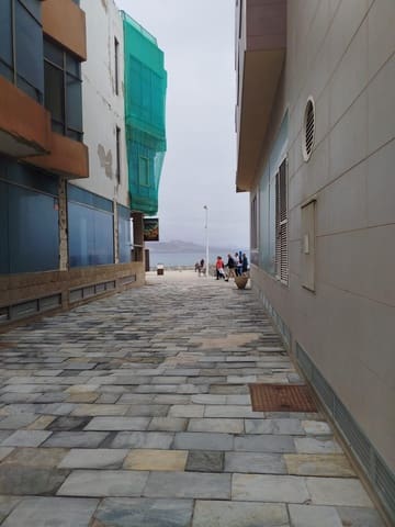 2 quarto Apartamento para arrendar em Alcaravaneras, Las Palmas de Gran Canaria - 1 100 € (Ref: 9894021)