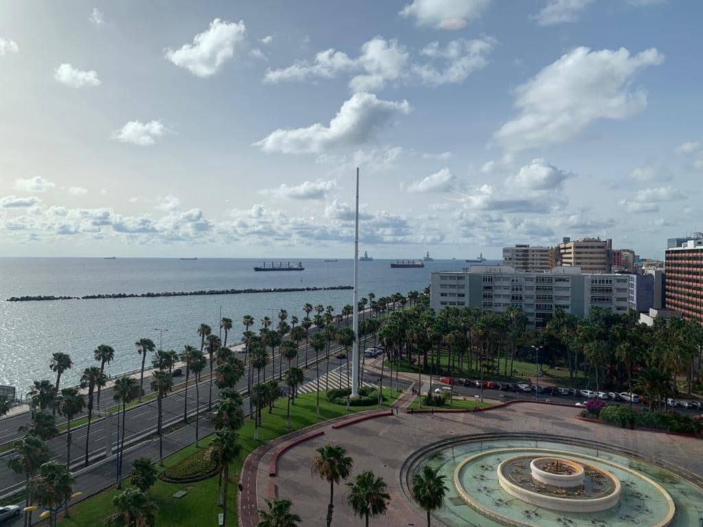 Piso de 4 habitaciones en Las Palmas de Gran Canaria en alquiler - 1.975 € (Ref: 9898921)