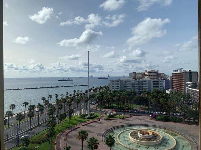 Piso de 4 habitaciones en Arenales - Lugo - Avda. Marítima, Las Palmas de Gran Canaria en alquiler - 1.975 € (Ref: 9898921)