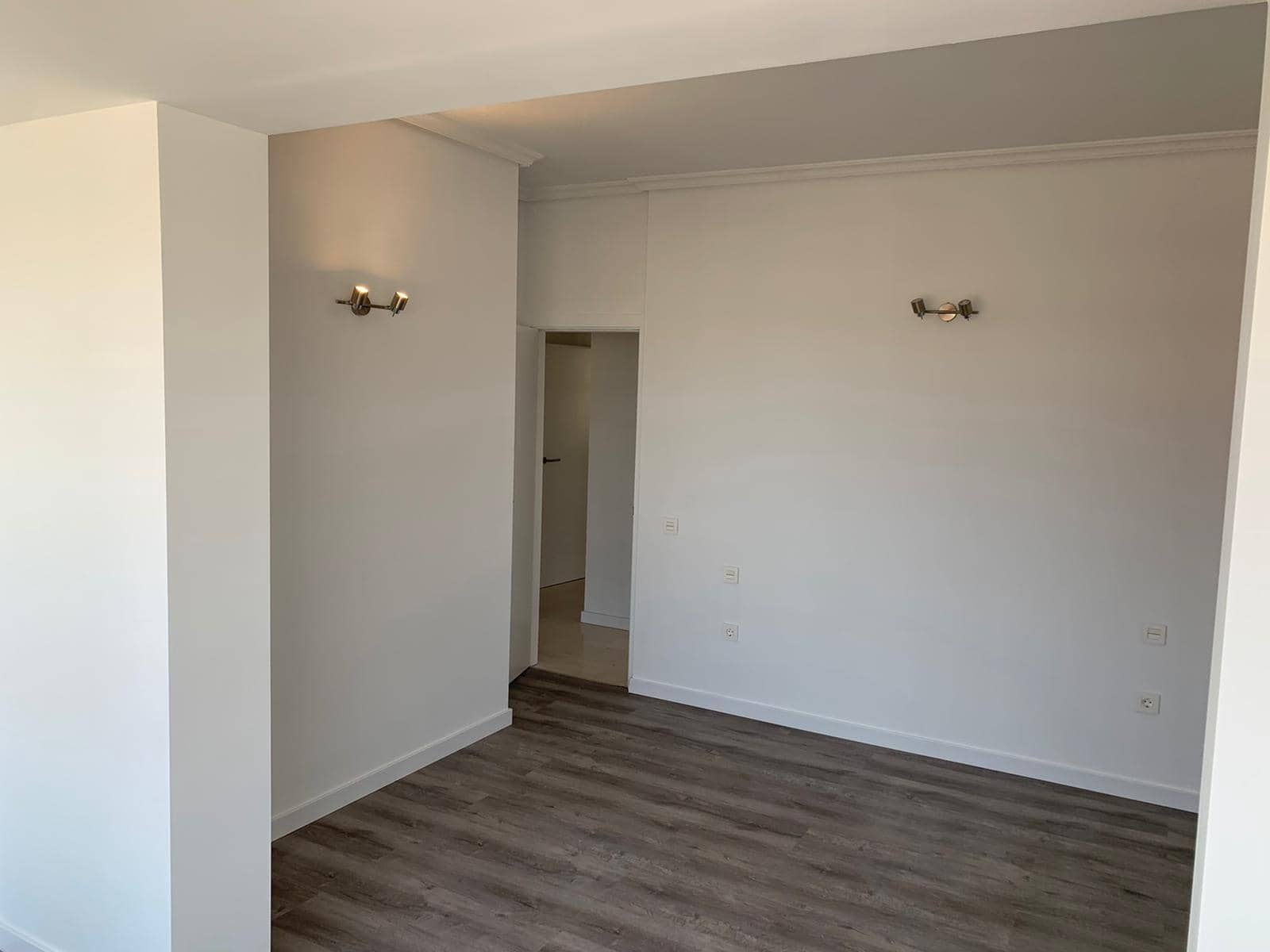 Piso de 4 habitaciones en Las Palmas de Gran Canaria en alquiler - 1.975 € (Ref: 9898921)