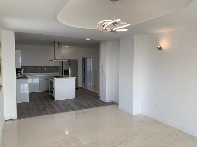 Piso de 4 habitaciones en Arenales - Lugo - Avda. Marítima, Las Palmas de Gran Canaria en alquiler - 1.975 € (Ref: 9898921)