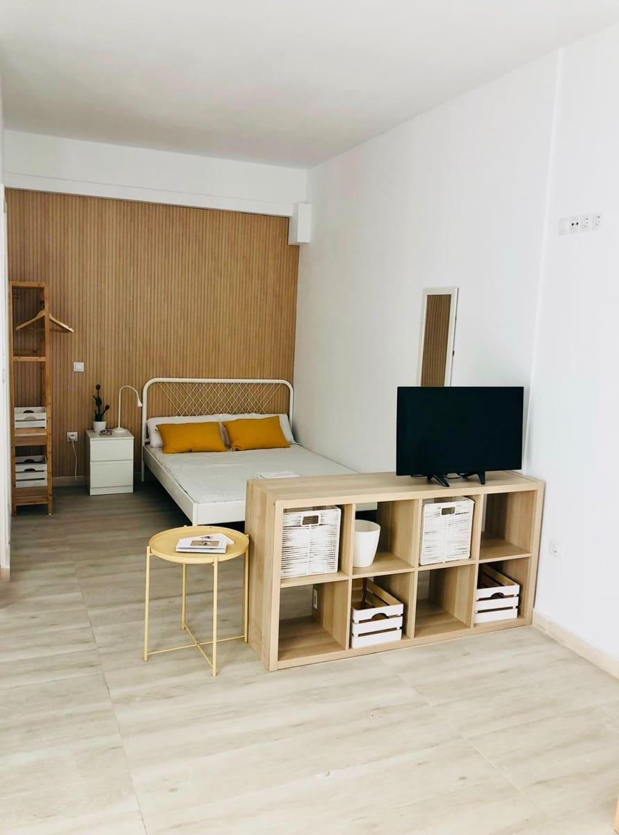 Studio til leje i Las Palmas de Gran Canaria - € 850 (Ref: 9927526)