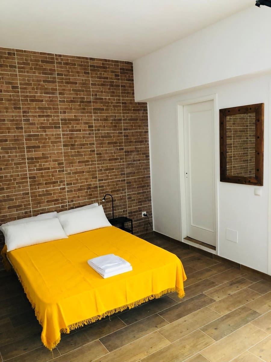 Studio for rent in Las Palmas de Gran Canaria - € 850 (Ref: 9927527)