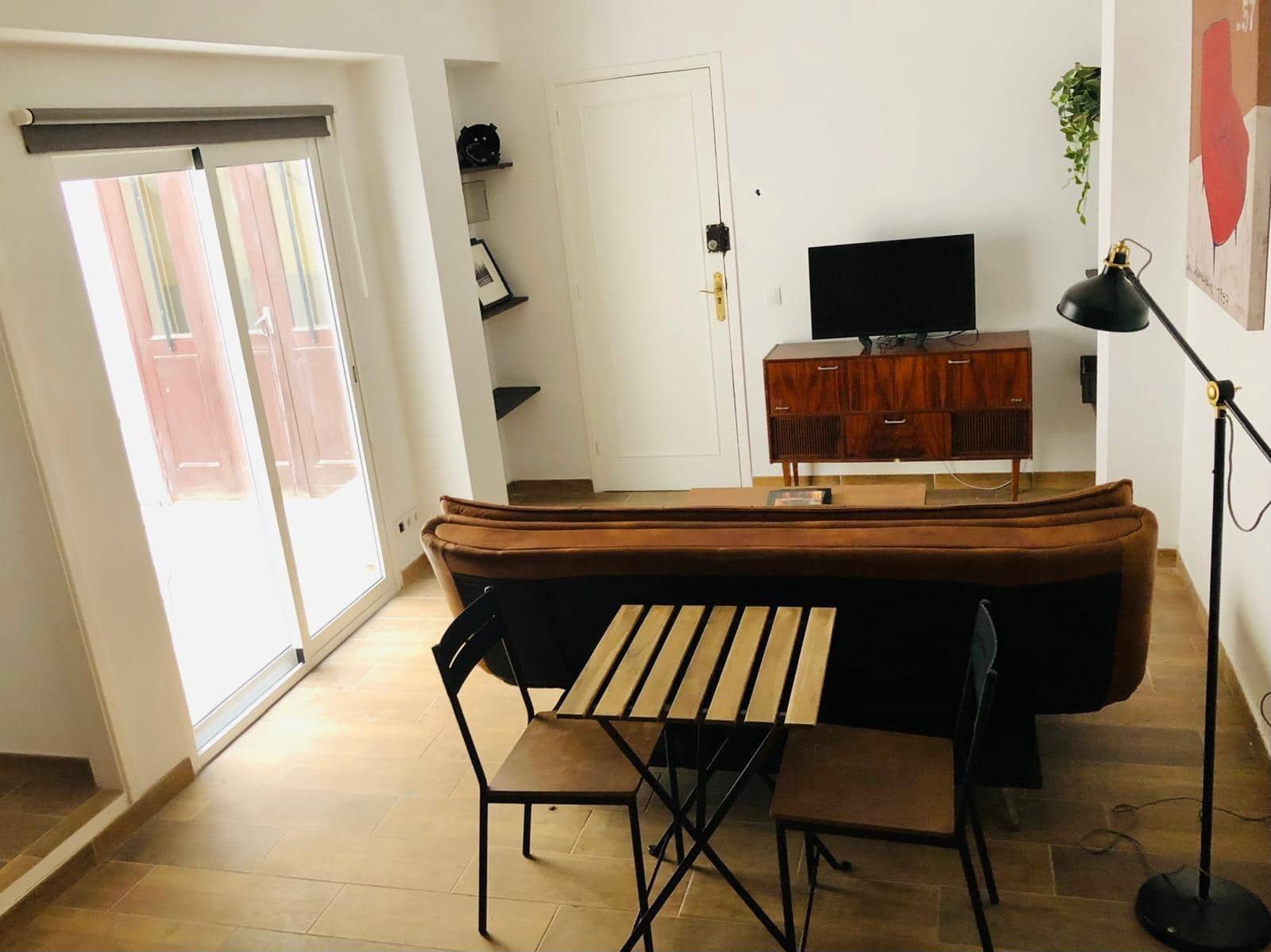 Studio for rent in Las Palmas de Gran Canaria - € 850 (Ref: 9927527)