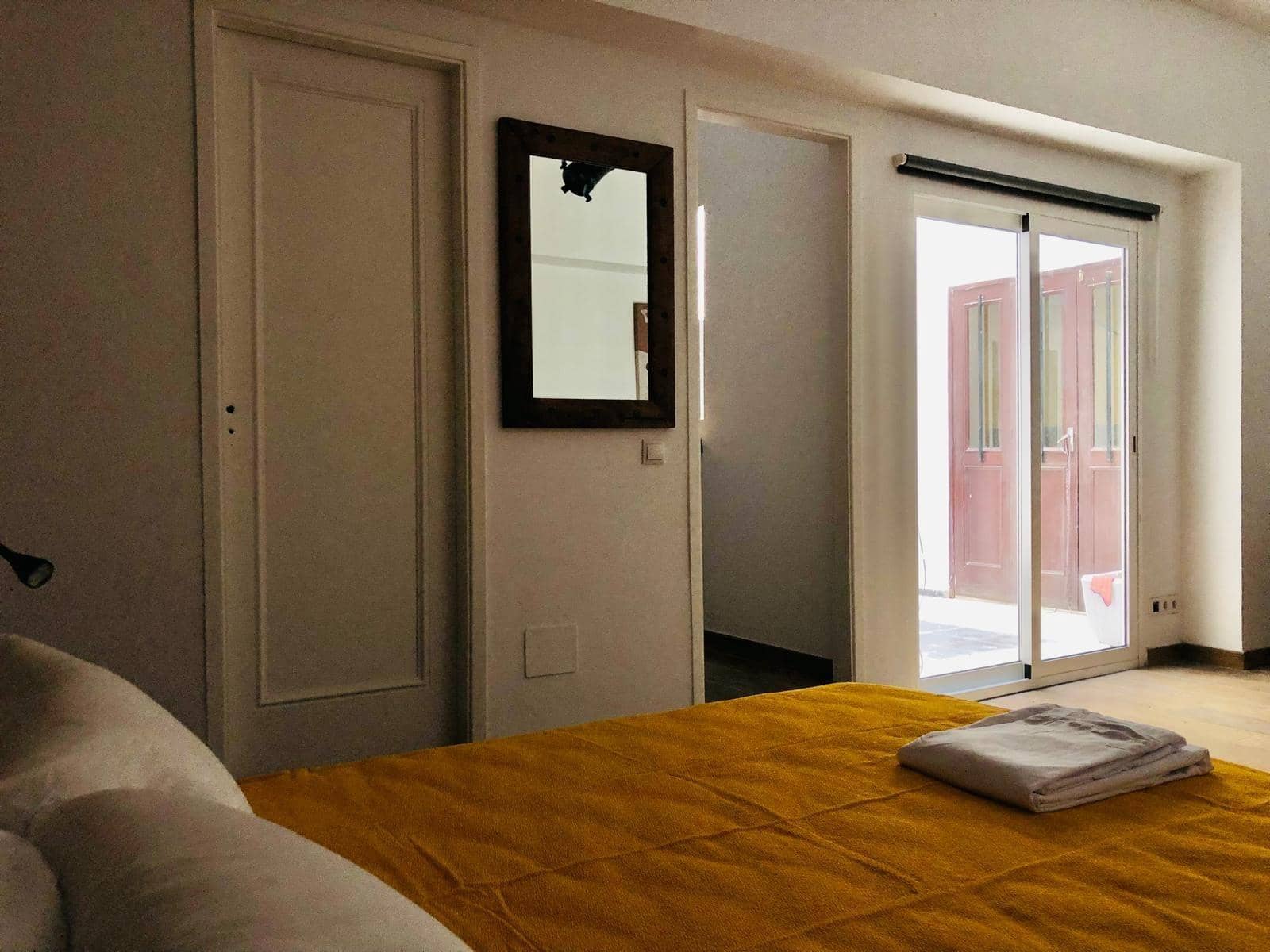 Studio for rent in Las Palmas de Gran Canaria - € 850 (Ref: 9927527)