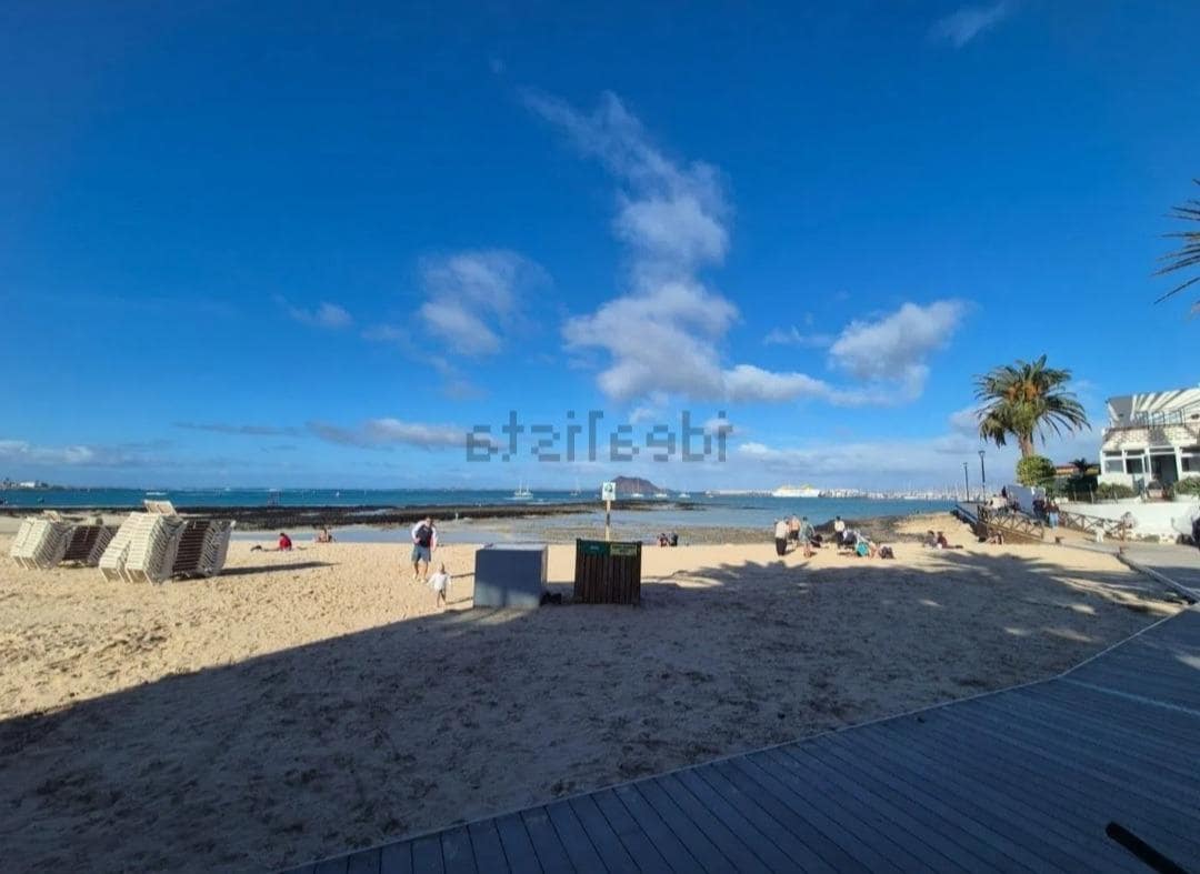 2 soveværelse Lejlighed til salg i Corralejo - € 225.000 (Ref: 9936478)