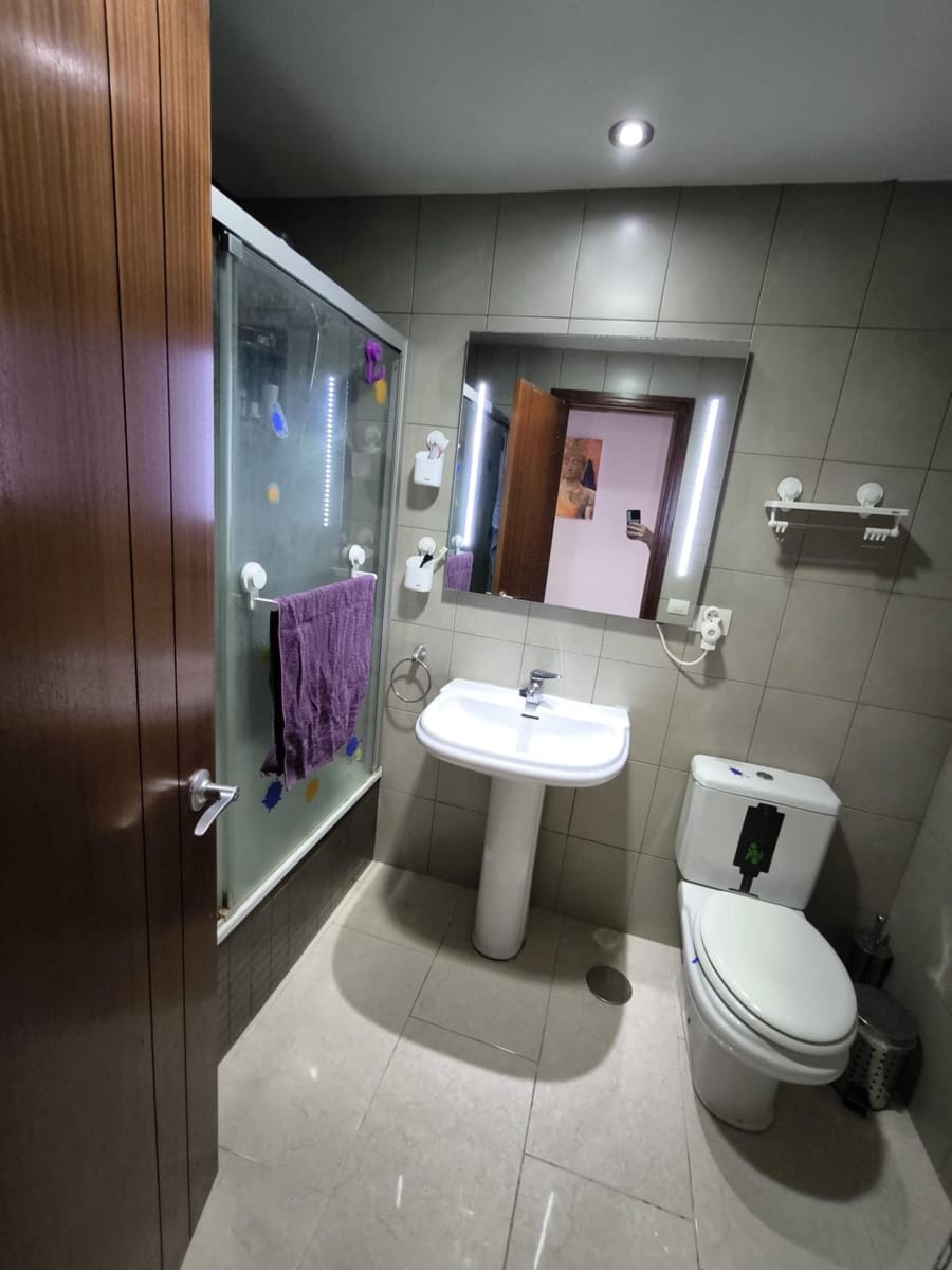 Appartement de 3 chambres à louer à Las Palmas de Gran Canaria avec garage - 1 100 € (Ref: 9942626)