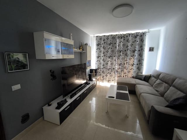 Appartement de 3 chambres à louer à Siete Palmas, Las Palmas de Gran Canaria avec garage - 1 100 € (Ref: 9942626)