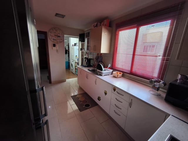 Appartement de 3 chambres à louer à Siete Palmas, Las Palmas de Gran Canaria avec garage - 1 100 € (Ref: 9942626)
