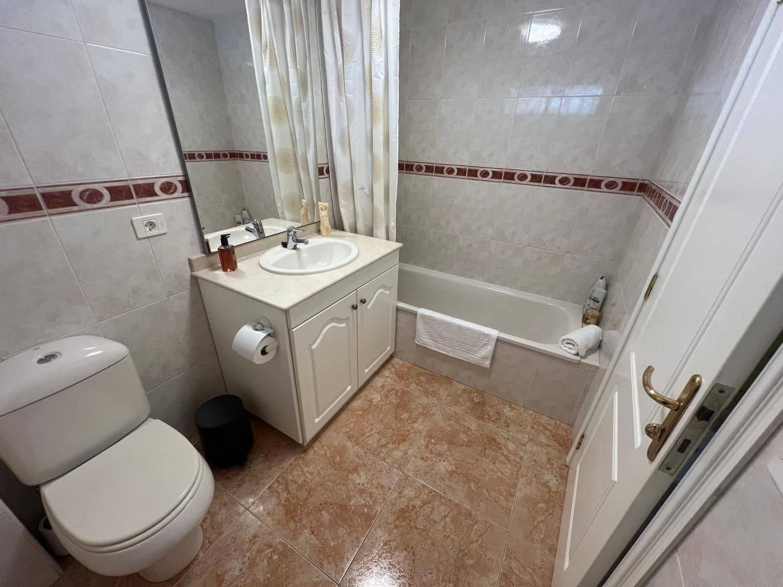 2 soveværelse Lejlighed til salg i Torviscas med swimmingpool garage - € 359.500 (Ref: 8322378)