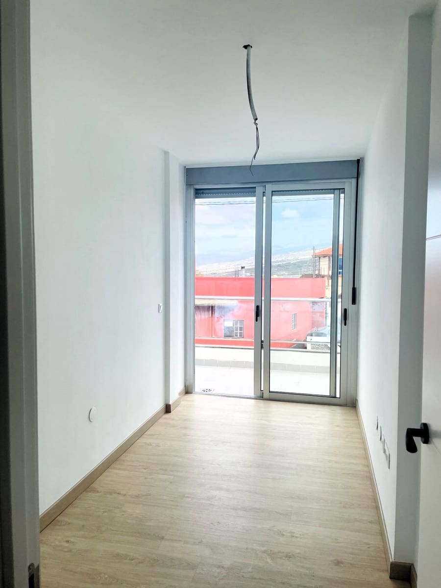 3 soveværelse Semi-Rækkehus til salg i Tijoco Bajo med garage - € 330.000 (Ref: 8809297)