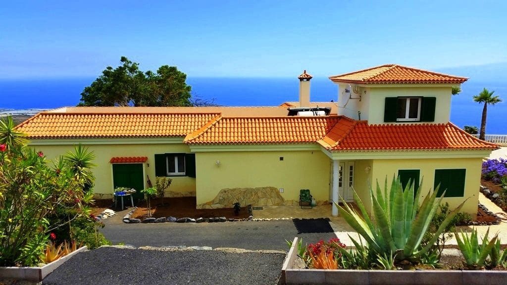 6 soverom Finca/Herregård til salgs i Guia de Isora med svømmebasseng garasje - € 1 200 000 (Ref: 8812171)