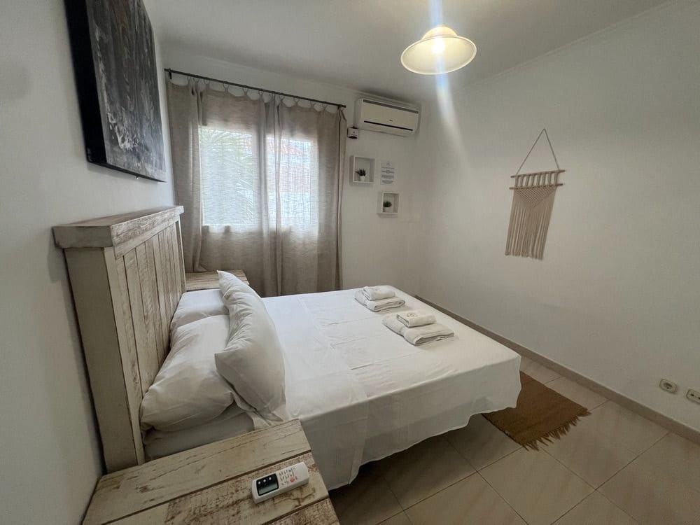 5 quarto Moradia para venda em Costa Adeje com piscina garagem - 1 600 000 € (Ref: 8836365)