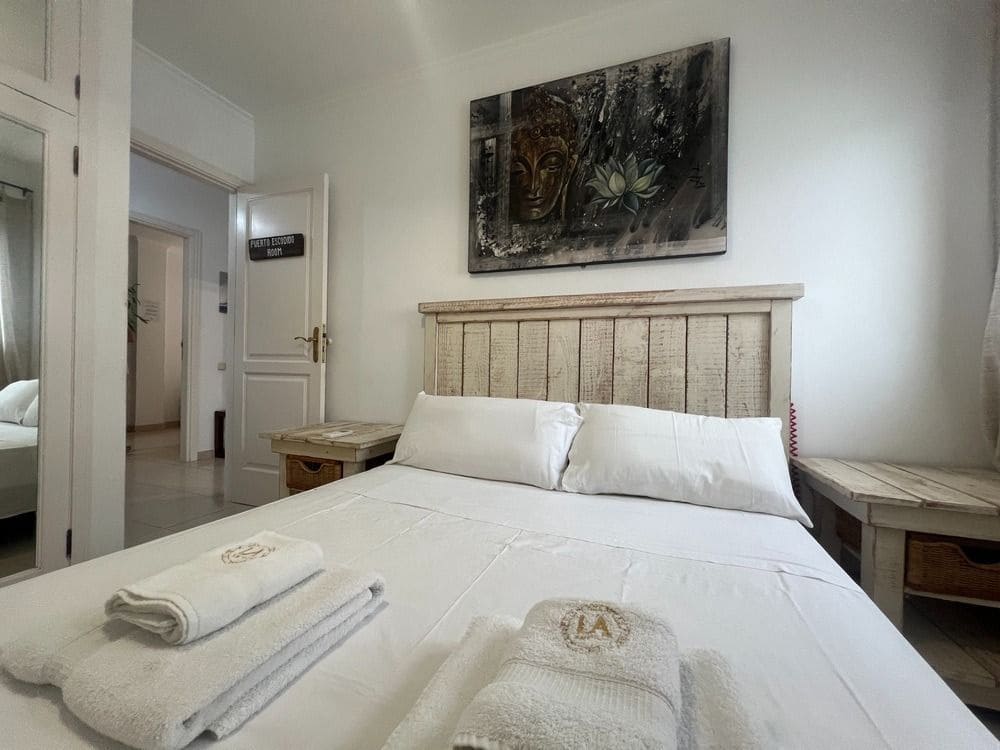 5 quarto Moradia para venda em Costa Adeje com piscina garagem - 1 600 000 € (Ref: 8836365)