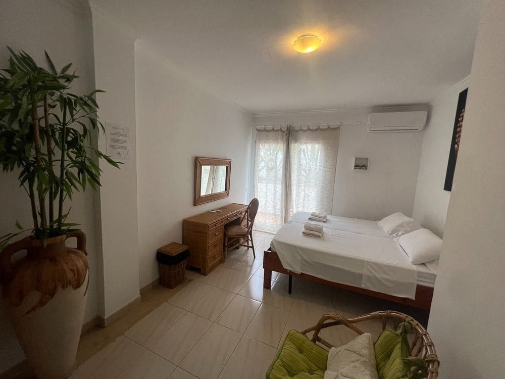 5 quarto Moradia para venda em Costa Adeje com piscina garagem - 1 600 000 € (Ref: 8836365)