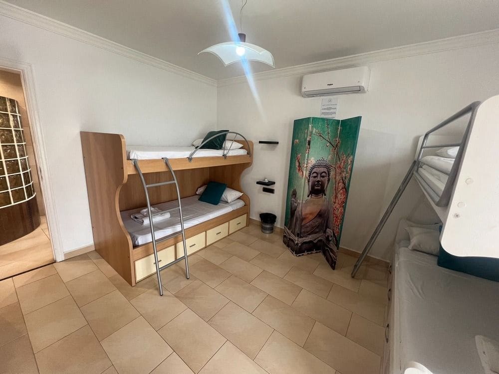 5 quarto Moradia para venda em Costa Adeje com piscina garagem - 1 600 000 € (Ref: 8836365)