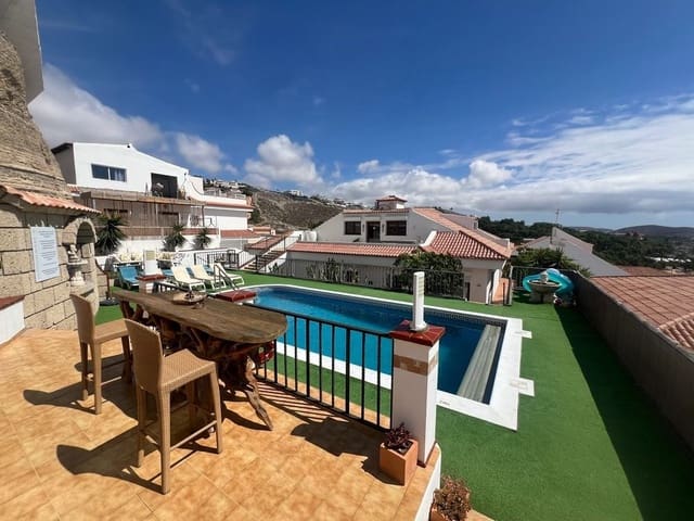 5 quarto Moradia para venda em Costa Adeje, Adeje com piscina garagem - 1 600 000 € (Ref: 8836365)