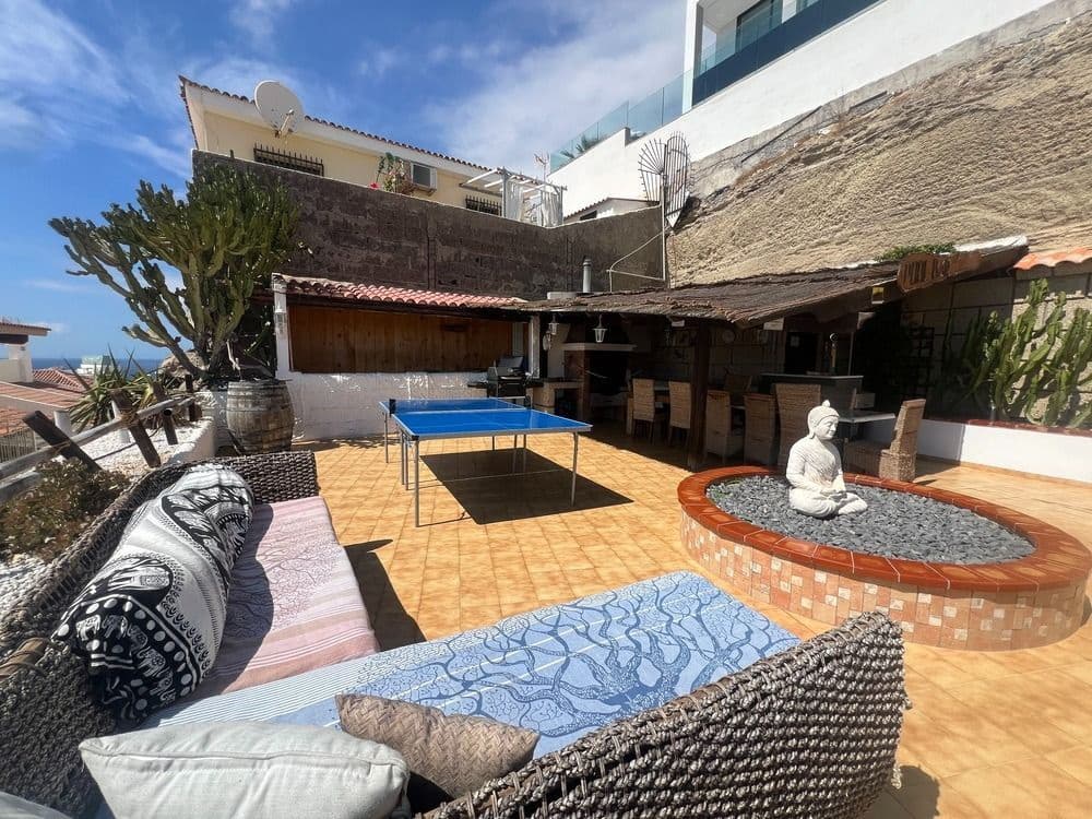 5 quarto Moradia para venda em Costa Adeje com piscina garagem - 1 600 000 € (Ref: 8836365)