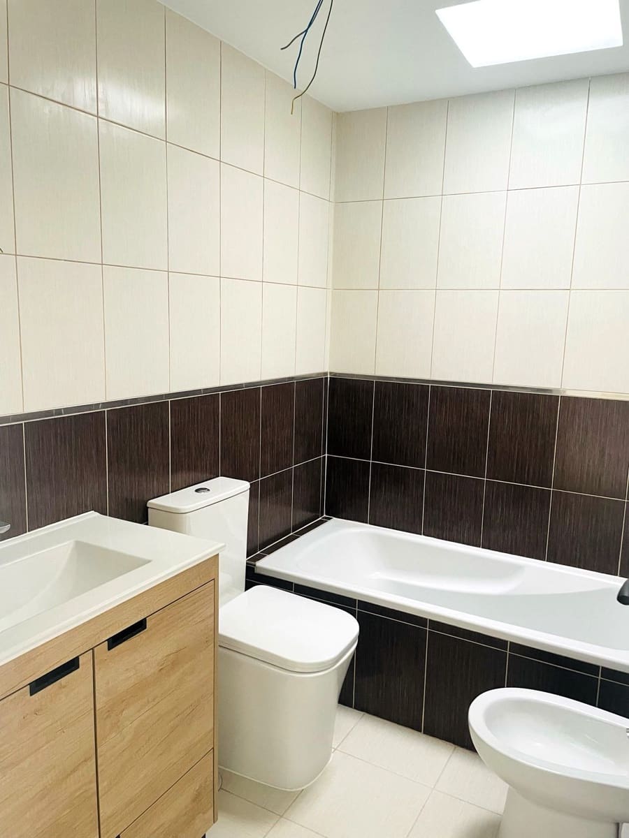 3 soveværelse Semi-Rækkehus til salg i Tijoco Bajo med garage - € 345.000 (Ref: 8842962)