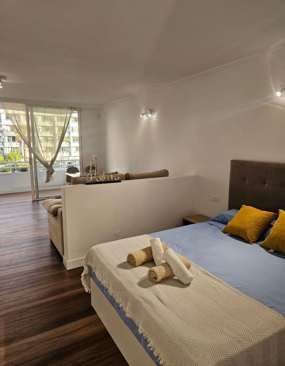 Studio for sale in Golf del Sur with pool - € 169,000 (Ref: 8847111)