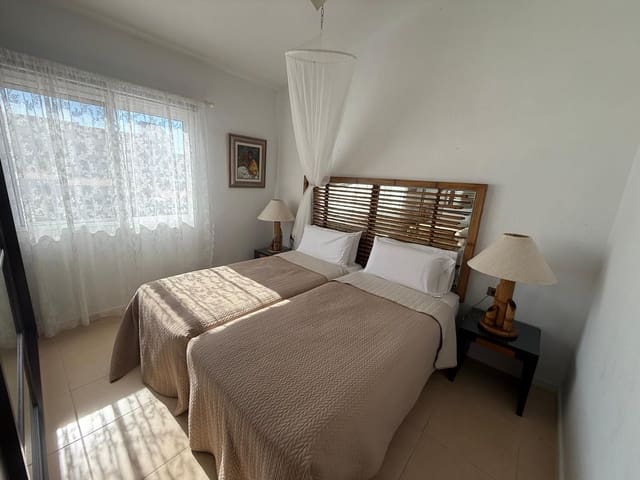 2 soveværelse Byhus til salg i San Eugenio Bajo, Adeje med swimmingpool - € 425.000 (Ref: 8934852)