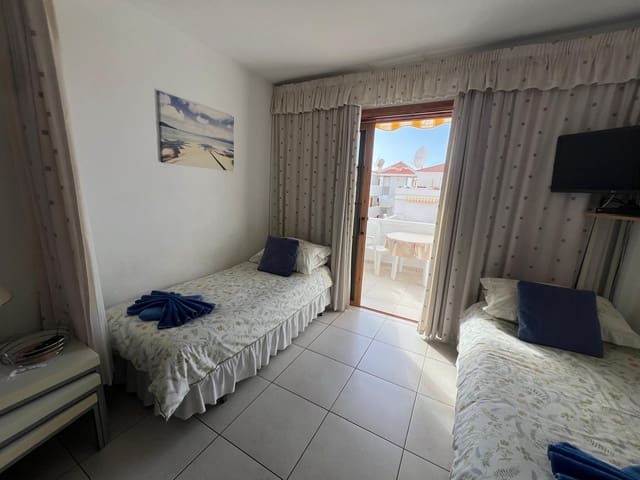 Studio till salu i San Eugenio Bajo, Adeje med pool - 230 500 € (Ref: 8934853)