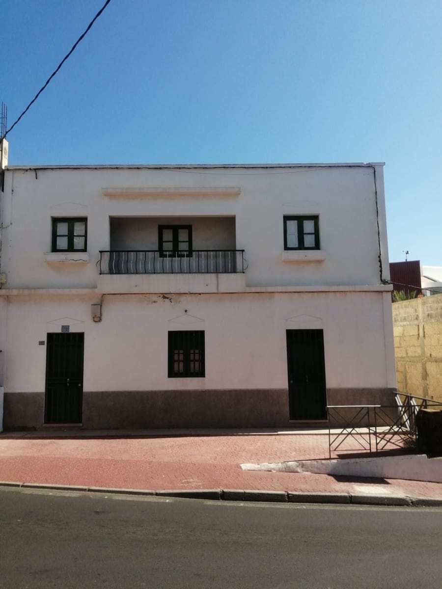 5 chambre Villa/Maison à vendre à Cabo Blanco avec garage - 275 000 € (Ref: 8952437)