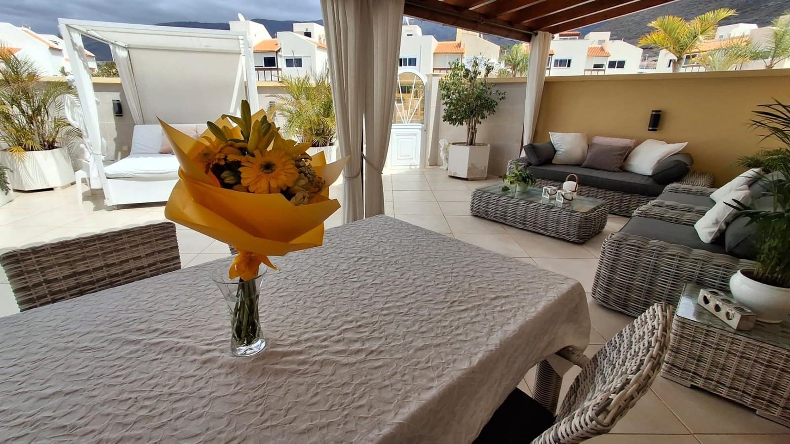 3 soveværelse Villa til salg i El Madronal med swimmingpool garage - € 950.000 (Ref: 8956896)