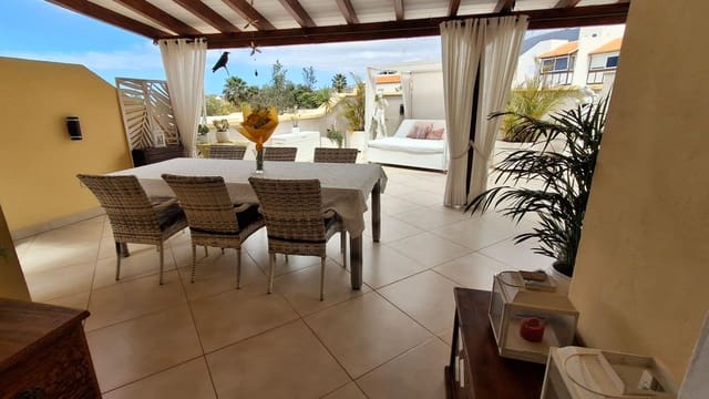 3 sovrum Villa till salu i El Madroñal, Adeje med pool garage - 950 000 € (Ref: 8956896)