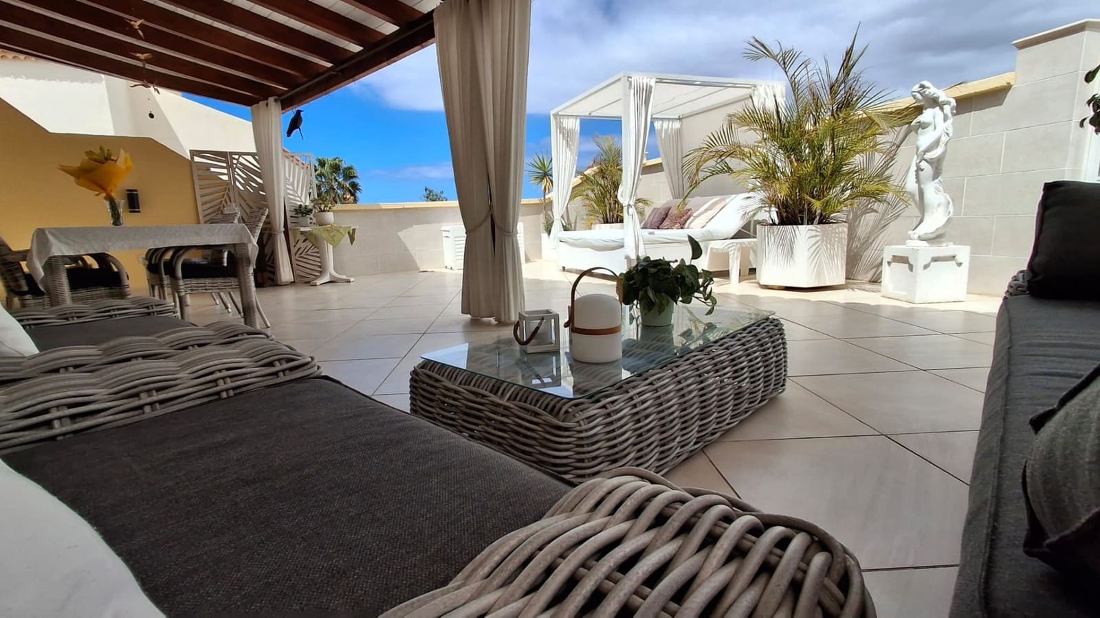 3 soveværelse Villa til salg i El Madronal med swimmingpool garage - € 950.000 (Ref: 8956896)