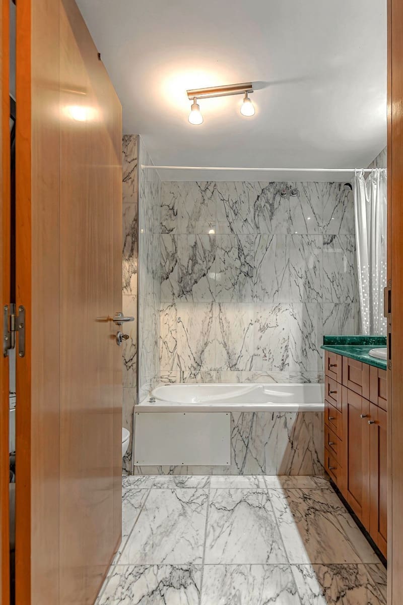 2 soveværelse Lejlighed til salg i El Madronal med swimmingpool garage - € 449.000 (Ref: 9068651)