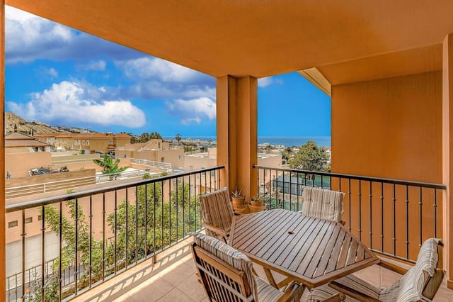 Apartamento de 2 habitaciones en El Madroñal, Adeje en venta con piscina garaje - 449.000 € (Ref: 9068651)