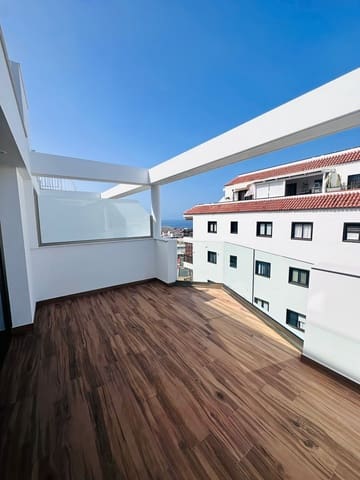 2 sypialnia Dom na sprzedaż w Puerto Santiago, Santiago del Teide z basenem - 475 000 € (Ref: 9113926)