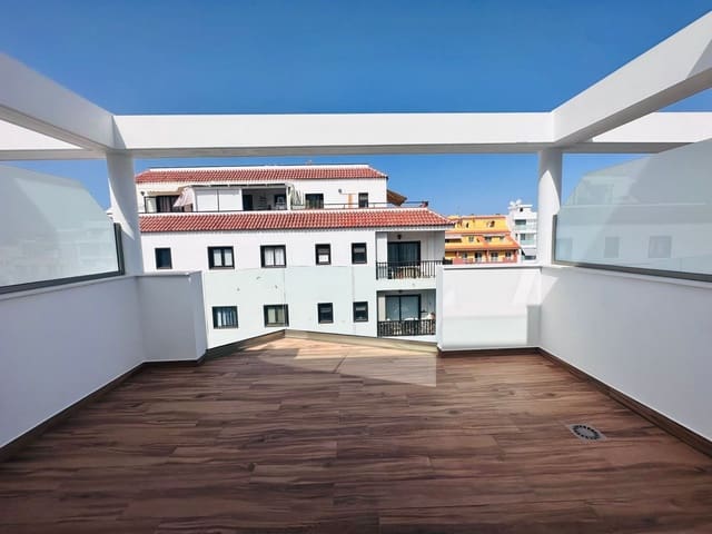 2 sypialnia Dom na sprzedaż w Puerto Santiago, Santiago del Teide z basenem - 475 000 € (Ref: 9113926)