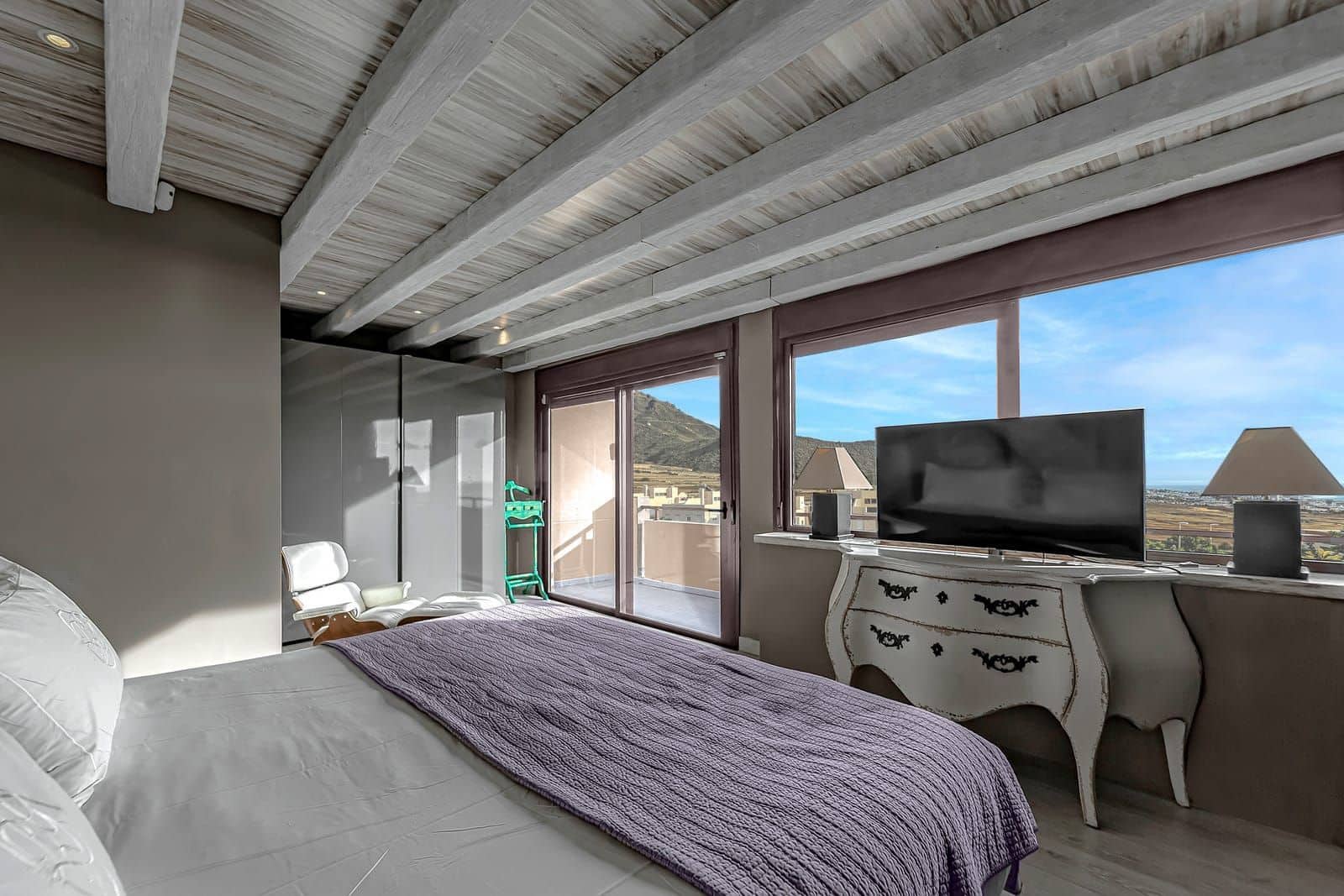 3 bedroom Semi-detached Villa for sale in Fanabe with pool garage - € 940,500 (Ref: 9124662)