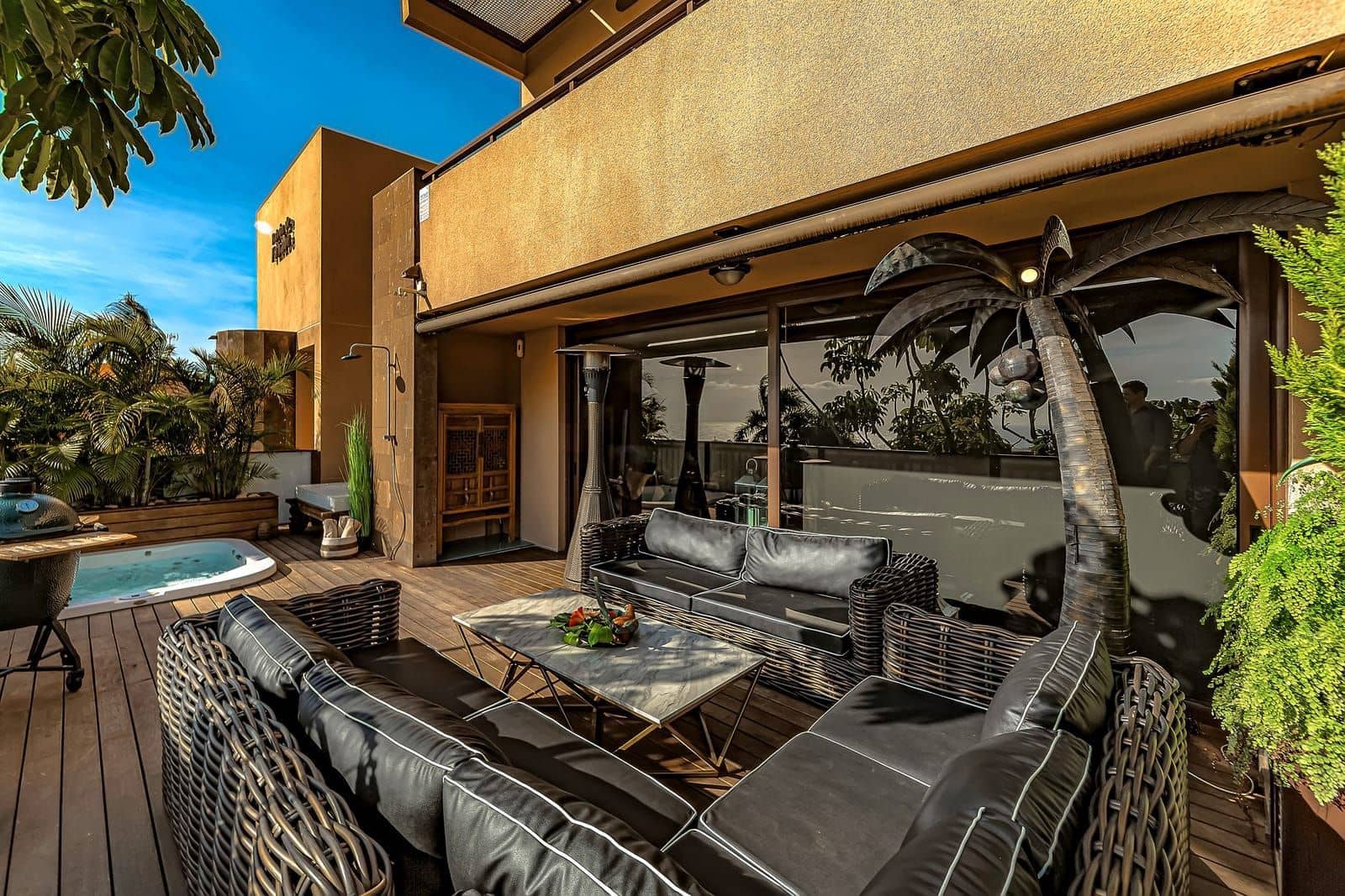 3 bedroom Semi-detached Villa for sale in Fanabe with pool garage - € 940,500 (Ref: 9124662)