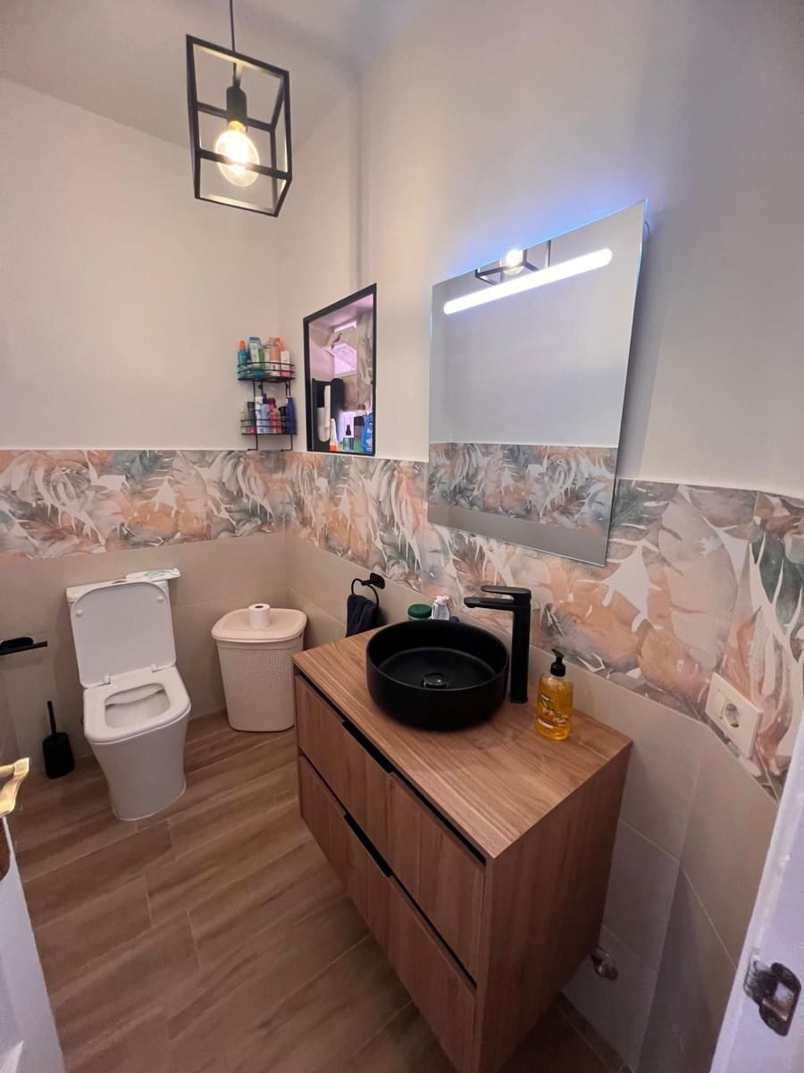 4 soverom Kjedet enebolig til salgs i Adeje med svømmebasseng garasje - € 589 000 (Ref: 9124665)