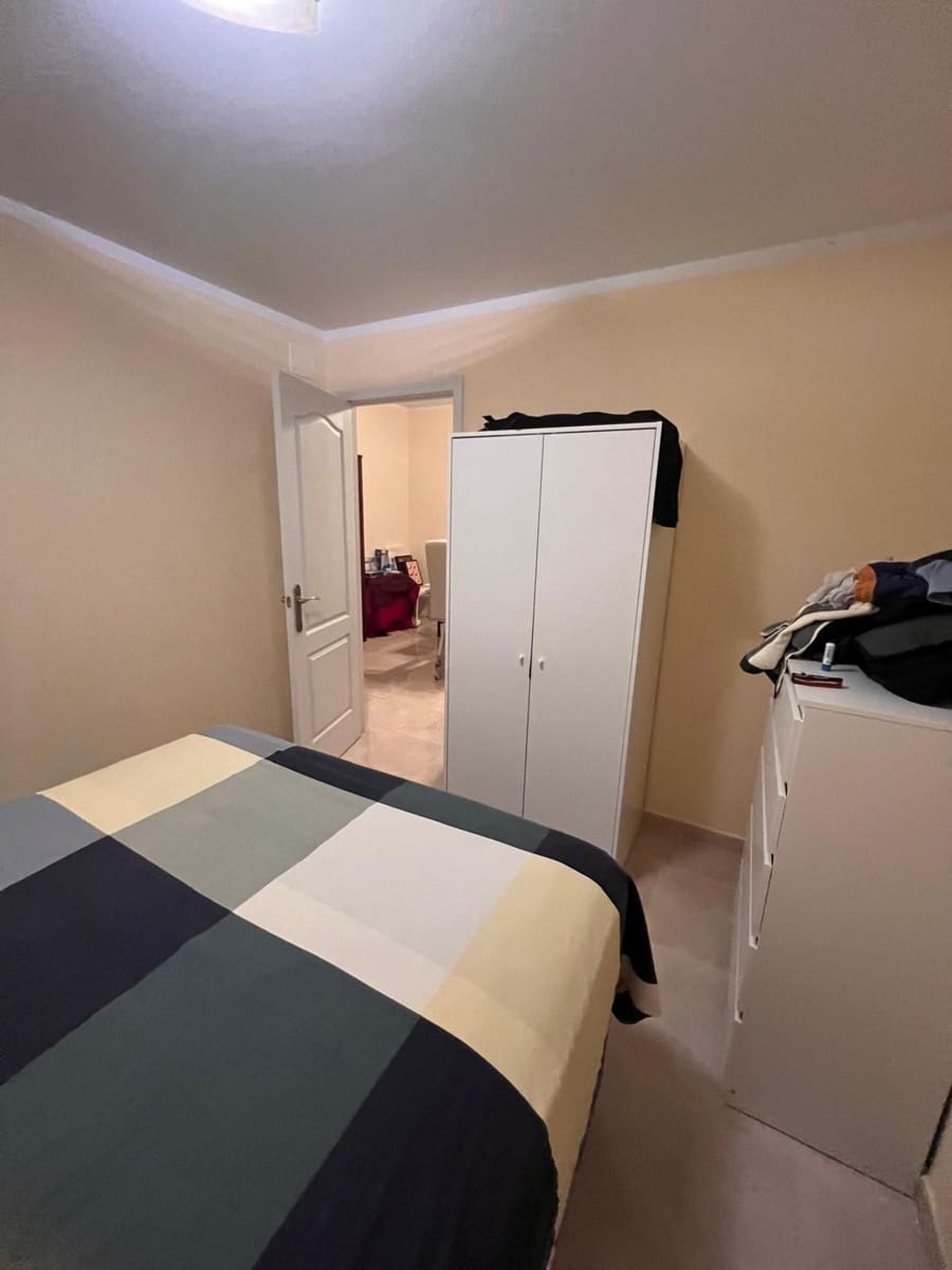 4 soverom Kjedet enebolig til salgs i Adeje med svømmebasseng garasje - € 589 000 (Ref: 9124665)