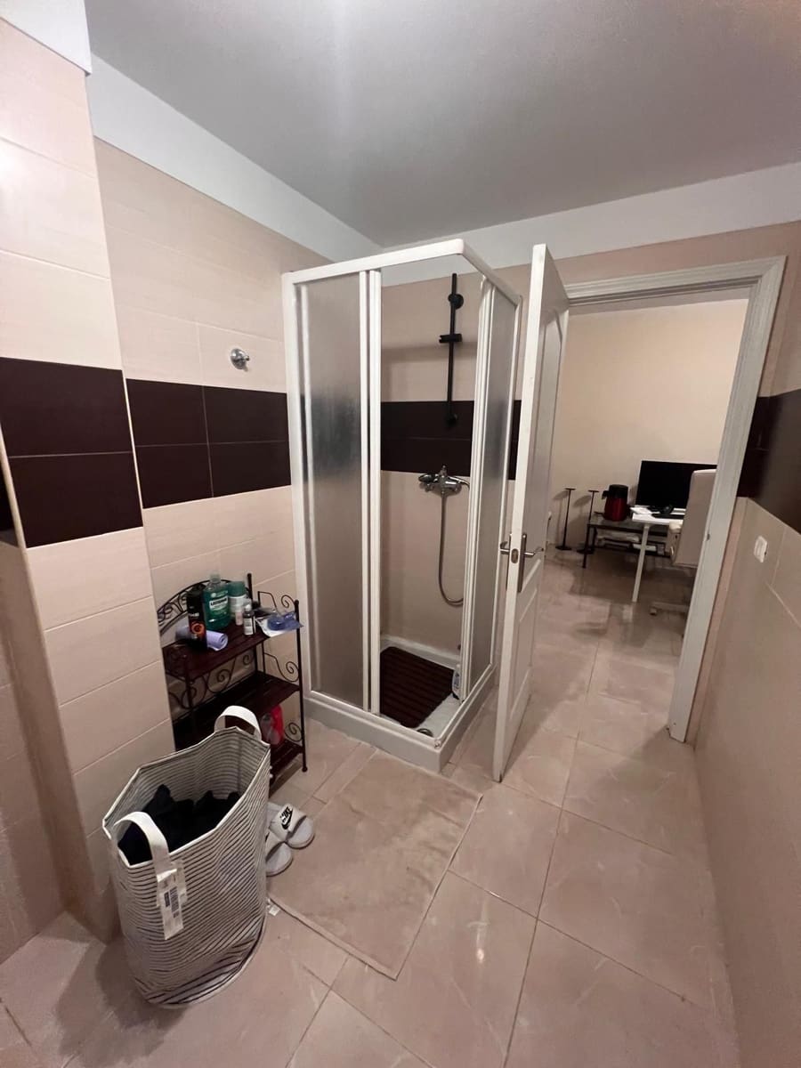 4 soverom Kjedet enebolig til salgs i Adeje med svømmebasseng garasje - € 589 000 (Ref: 9124665)